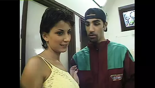 Afrodizyak Etkisi - Full Vintage Porno