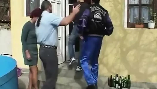 Büyük ya da Küçük olsun - Bugün Hepimiz Sikişiyoruz