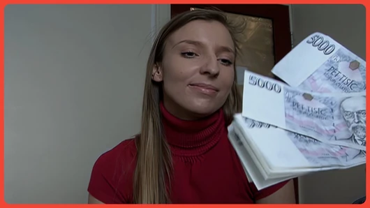 Maaşı Az Gelen Hatun, Sokakta Model Avcısıyım Diye Dolaşan Elemana İnanıp Amcığı Kaptırıyor