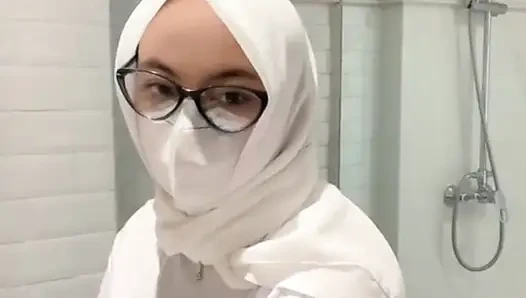 Evlenmeden Önce Erkek Arkadaşına Aşık Olan Bir Kız