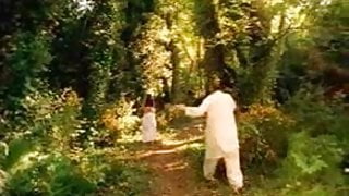 Türk ünlü Nurgül Yeşilçay