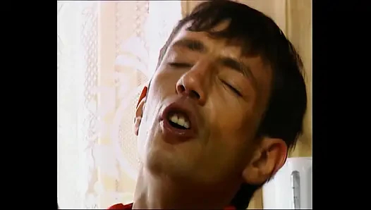 Giovani Troiette Ahlaksız - Bölüm 6
